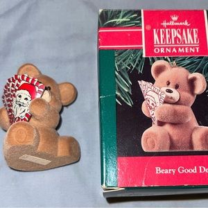 Hallmark 1991, Beary Good Deal Ornament